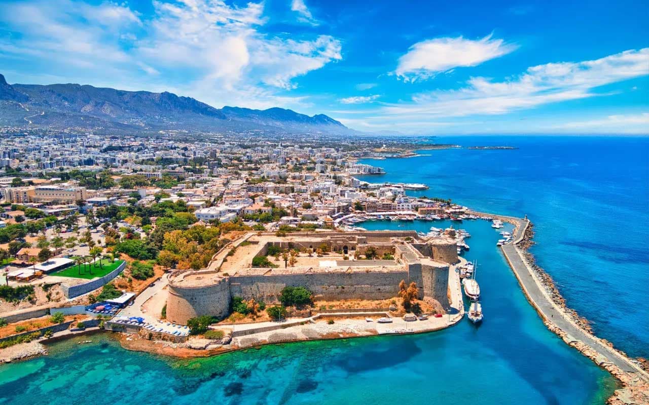 Cyprus destinasyonu için operasyon görseli